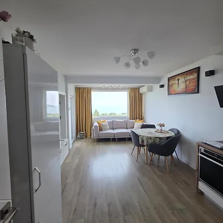 Sea View Apartamento *